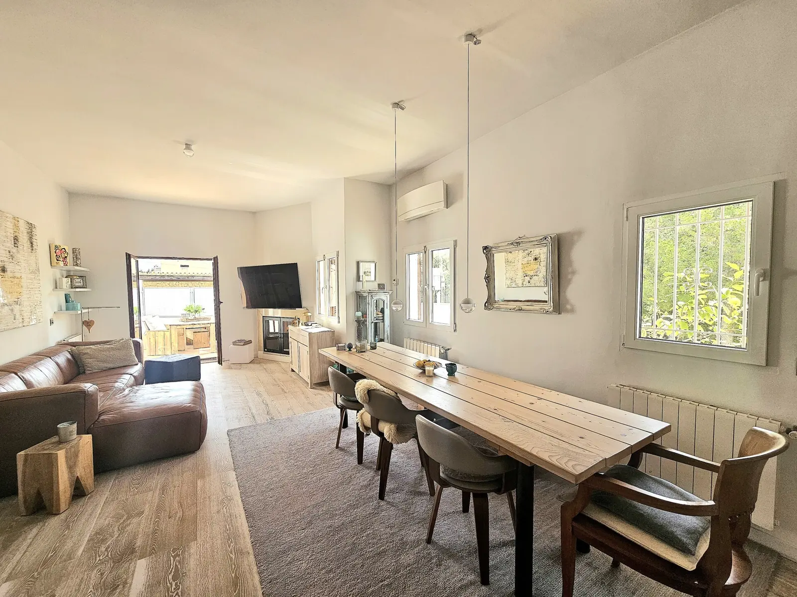 Modern townhouse with sea views in the wonderful location of Sant Augustí - 1