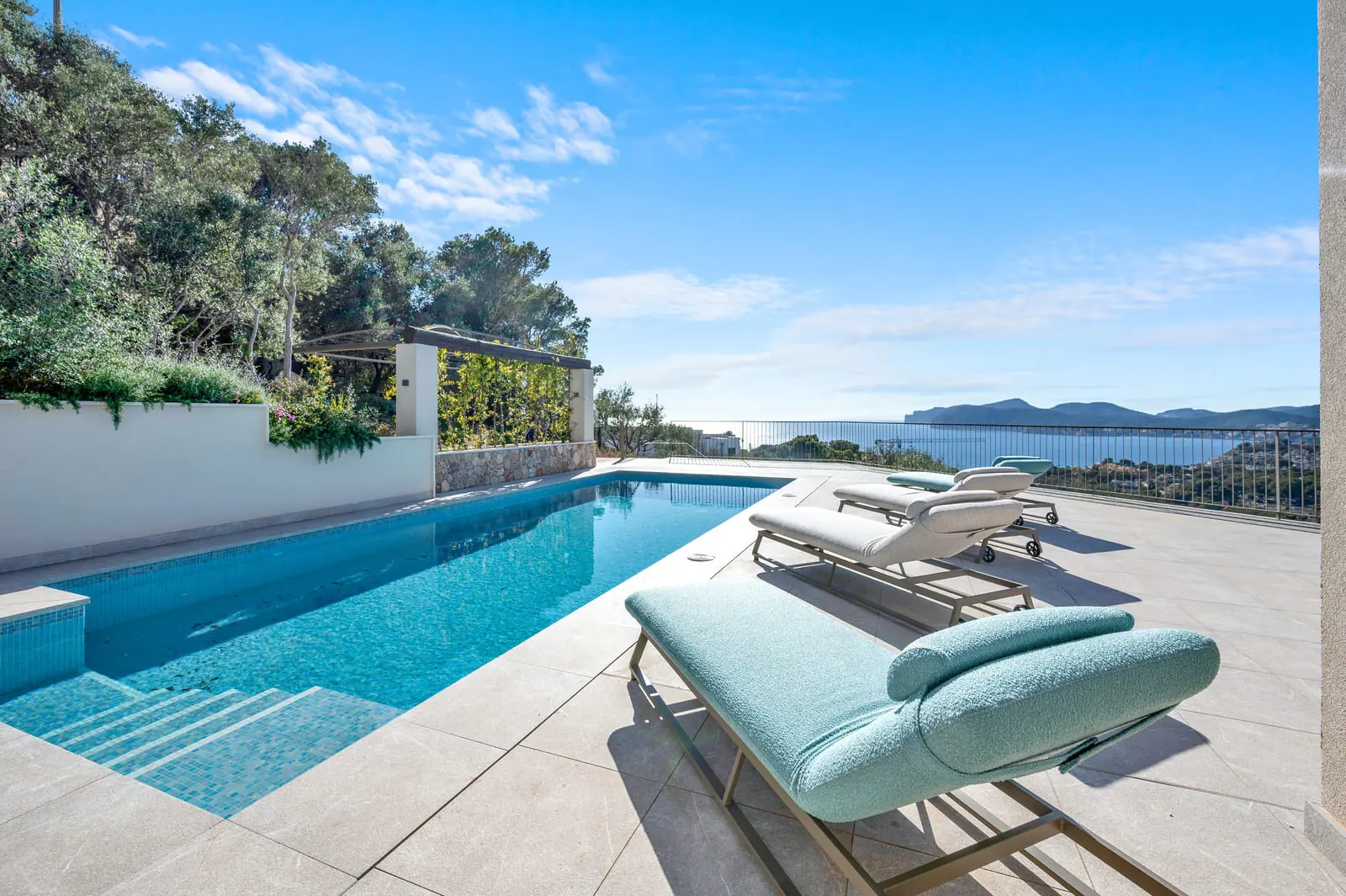 Dream villa with dream views over the bay of Santa Ponsa - 1