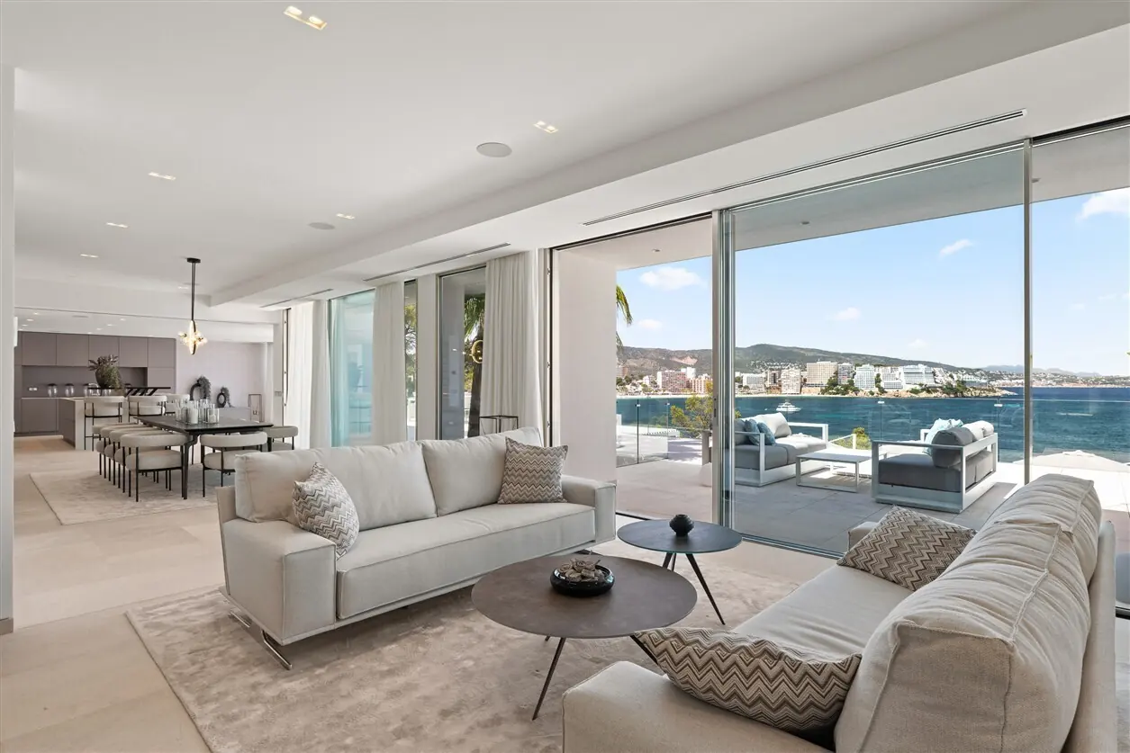 Sea Front Luxury Villa – New Build Masterpiece in BahiaPalma / Cala Vinyas - 1