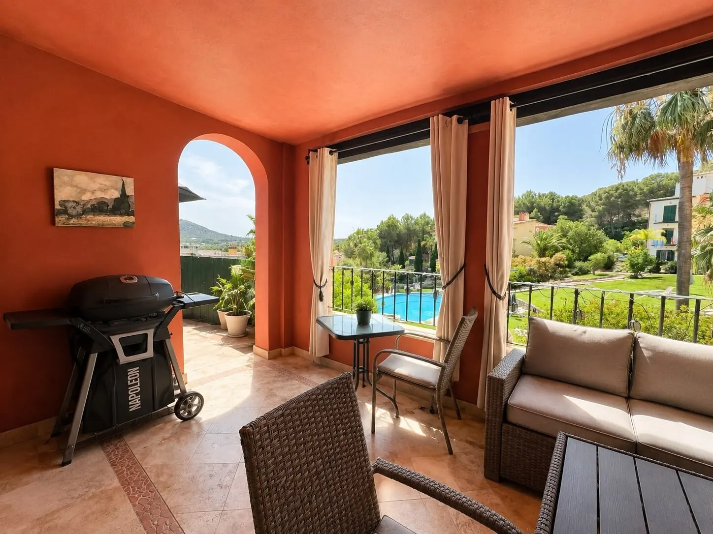 Apartment for sale in a gated residential complex within walking distance of the beach - 1